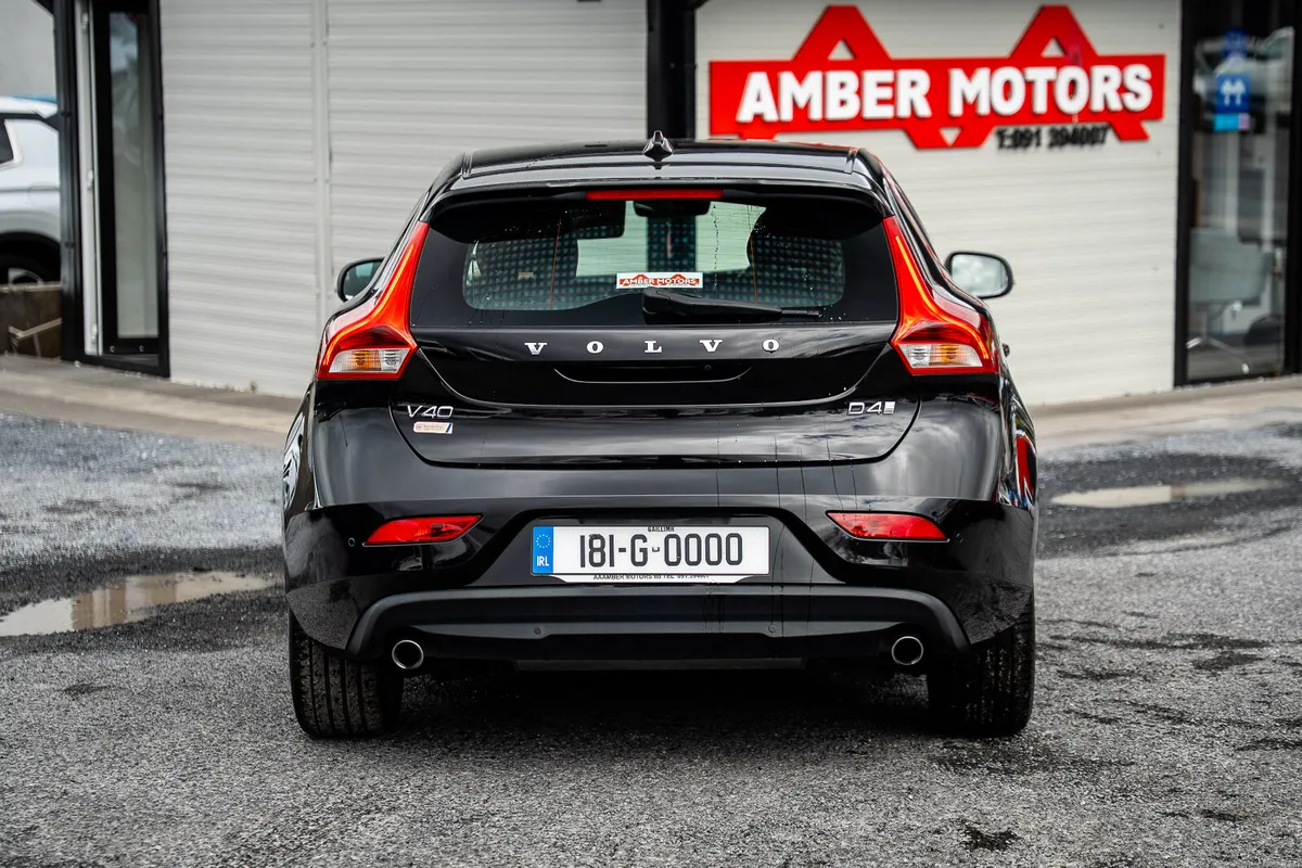 2018 VOLVO V40 D4 AUTOMATIC - Image 4