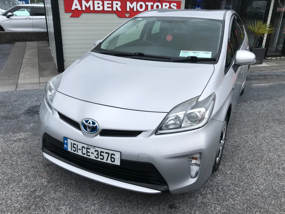 2015 Toyota Prius Hybrid - Image 3