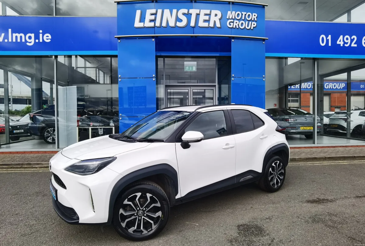 TOYOTA YARIS CROSS 1.5 DESIGN AUTO PETROL HYBRID - Image 1