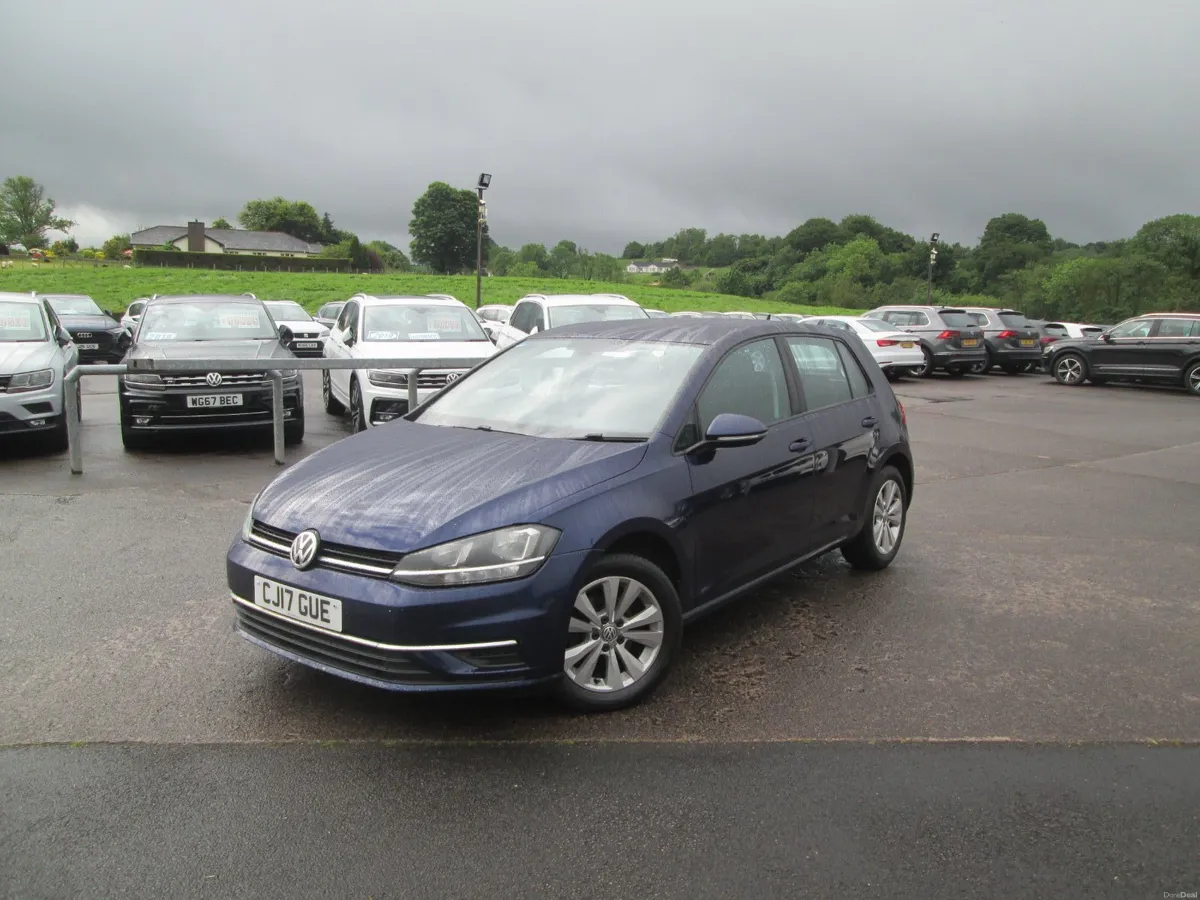 2017  VOLKSWAGEN  GOLF  1.6  TDI  SE  NAV  5DR - Image 2