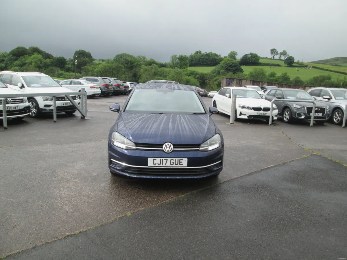 2017  VOLKSWAGEN  GOLF  1.6  TDI  SE  NAV  5DR - Image 3