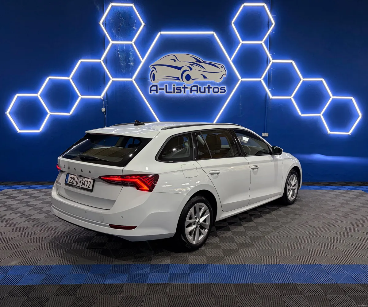 Skoda Octavia Combi 2.0TDI Amb / FINANCE AVAILABLE - Image 3
