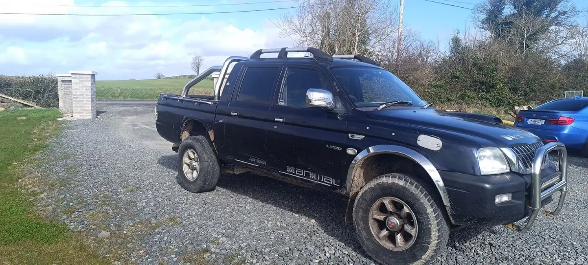 Mitsubishi L200 2004 with donor vehicle - Image 1
