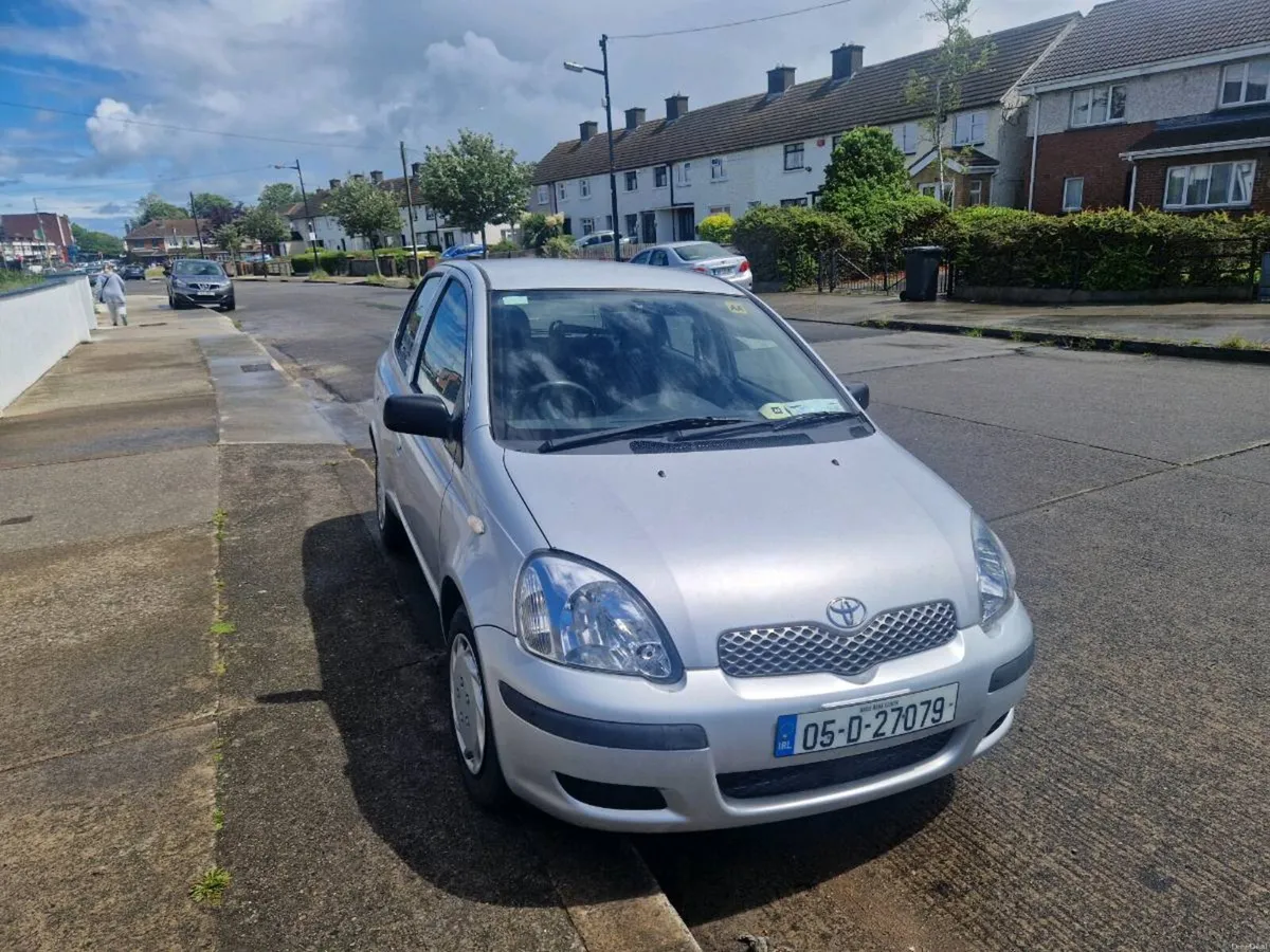 Toyota yaris 1050 - Image 4
