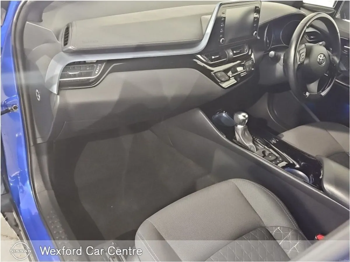 Toyota C-HR 1.8 HYBRID SPORT - Image 6