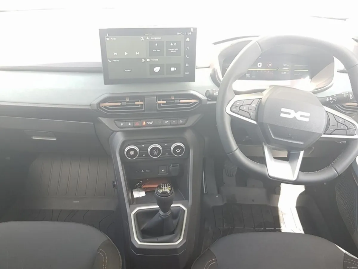 Dacia Jogger TCe 110 Extreme - Image 4