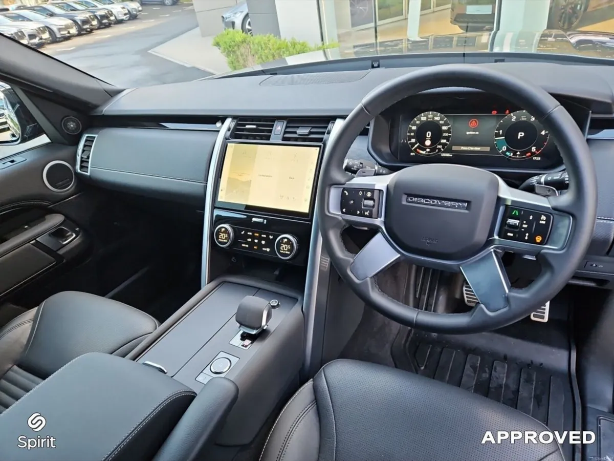 Land Rover Discovery 3.0 D SE Commercial - Image 4