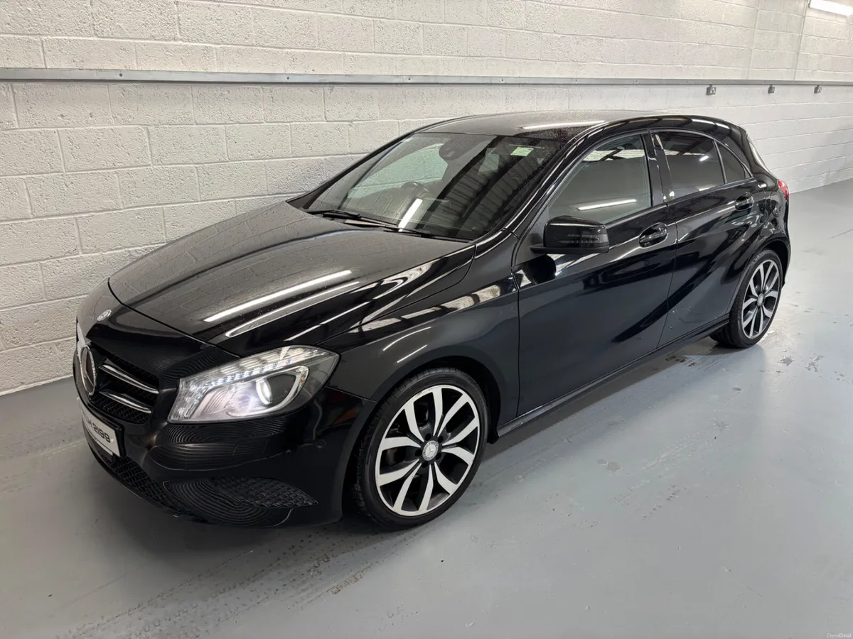 2014 (142) Mercedes Benz | A180 | Auto - Image 3