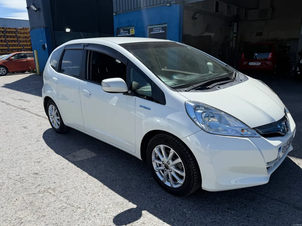2013 Honda Fit Hybrid  Automatic/ Leather spec - Image 3