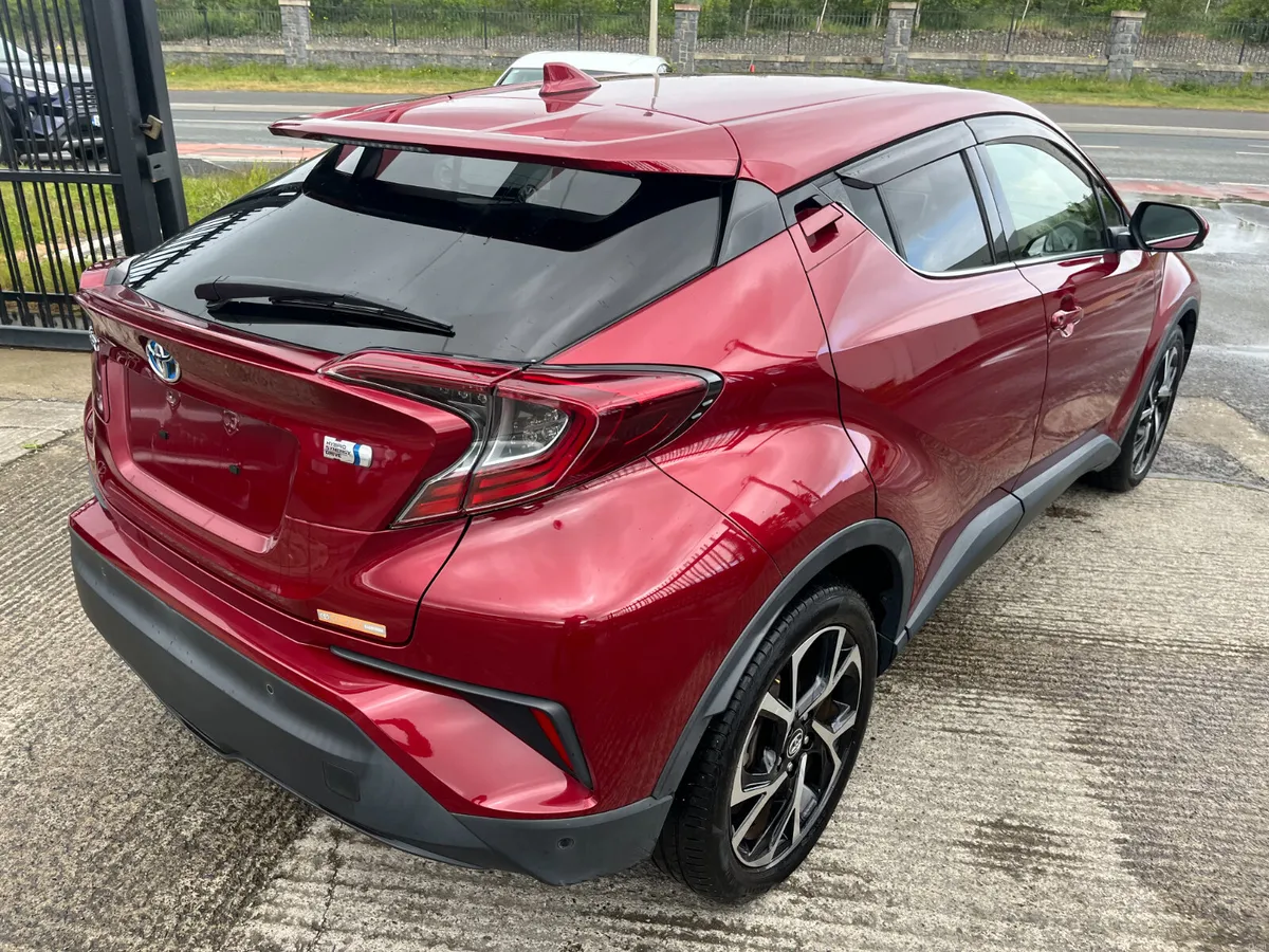 TOYOTA C-HR 2018, 1.8 HYBRID AUTO FULL LEATHER - Image 4