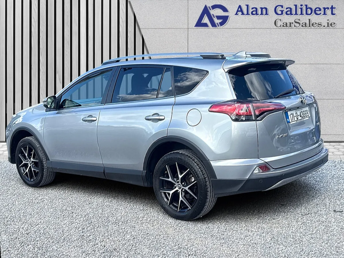 Toyota RAV4 RAV4 2.0 D-4D SOL - Image 2