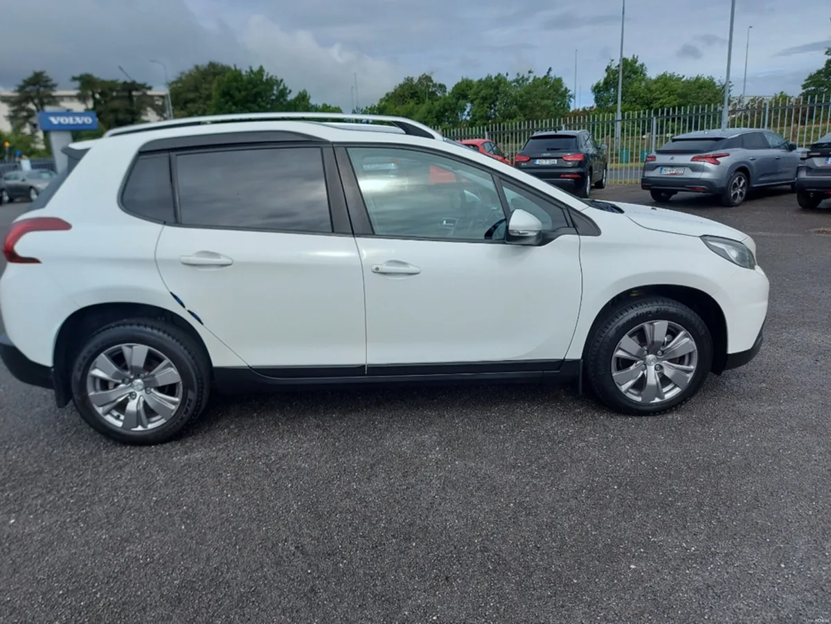 Peugeot 2008 ACTIVE 1.2 110 4DR AUTO - Image 4