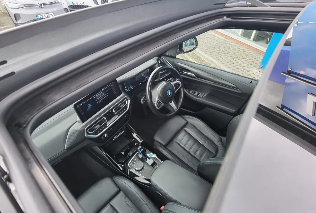 BMW IX3 80KWH M SPORT PRO **HUGE SPEC** - Image 2