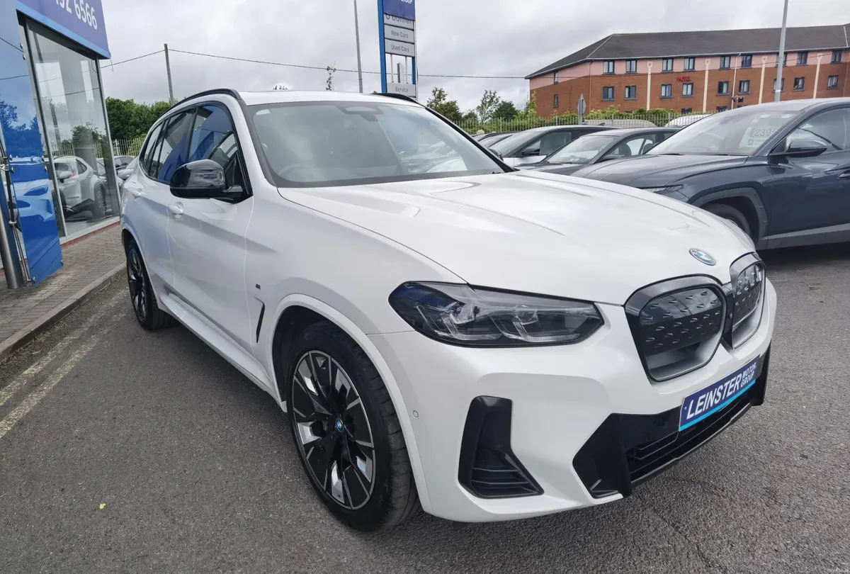 BMW IX3 80KWH M SPORT PRO **HUGE SPEC** - Image 4