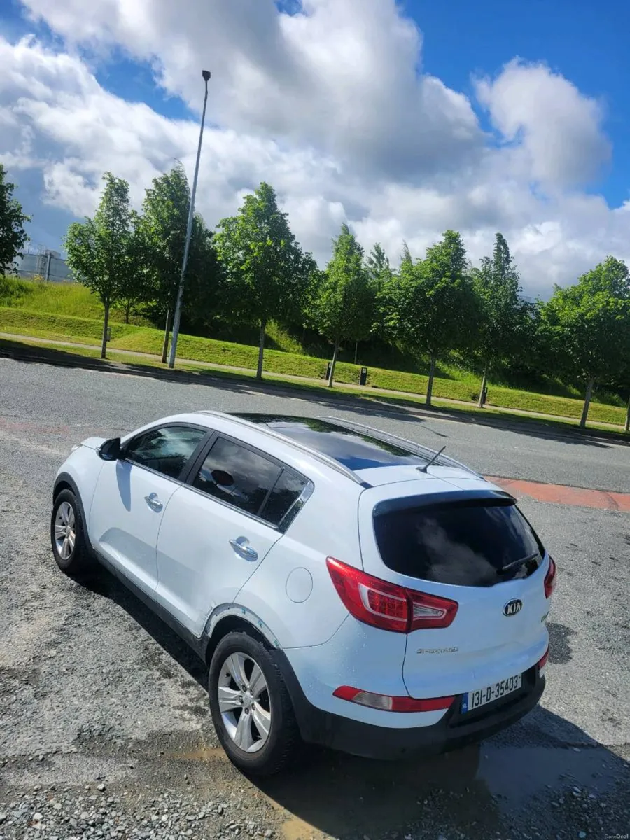 Kia Sportage LOW MILES - Image 3