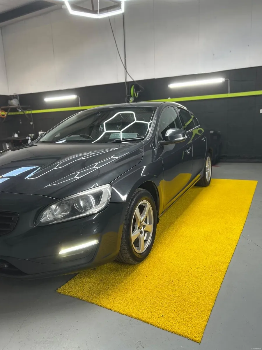 Volvo s60 - Image 2
