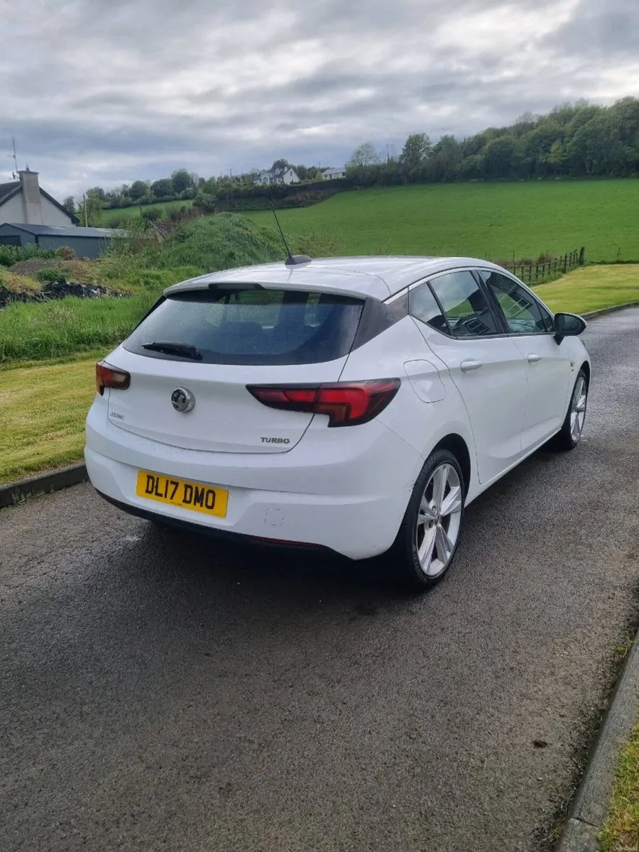 2017 vauxhall astra - Image 3