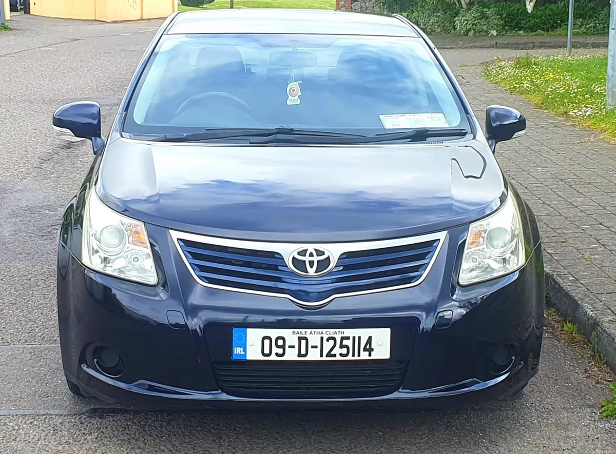 Toyota Avensis Diesel NCT 3/27 TAX 8/26 - Image 3