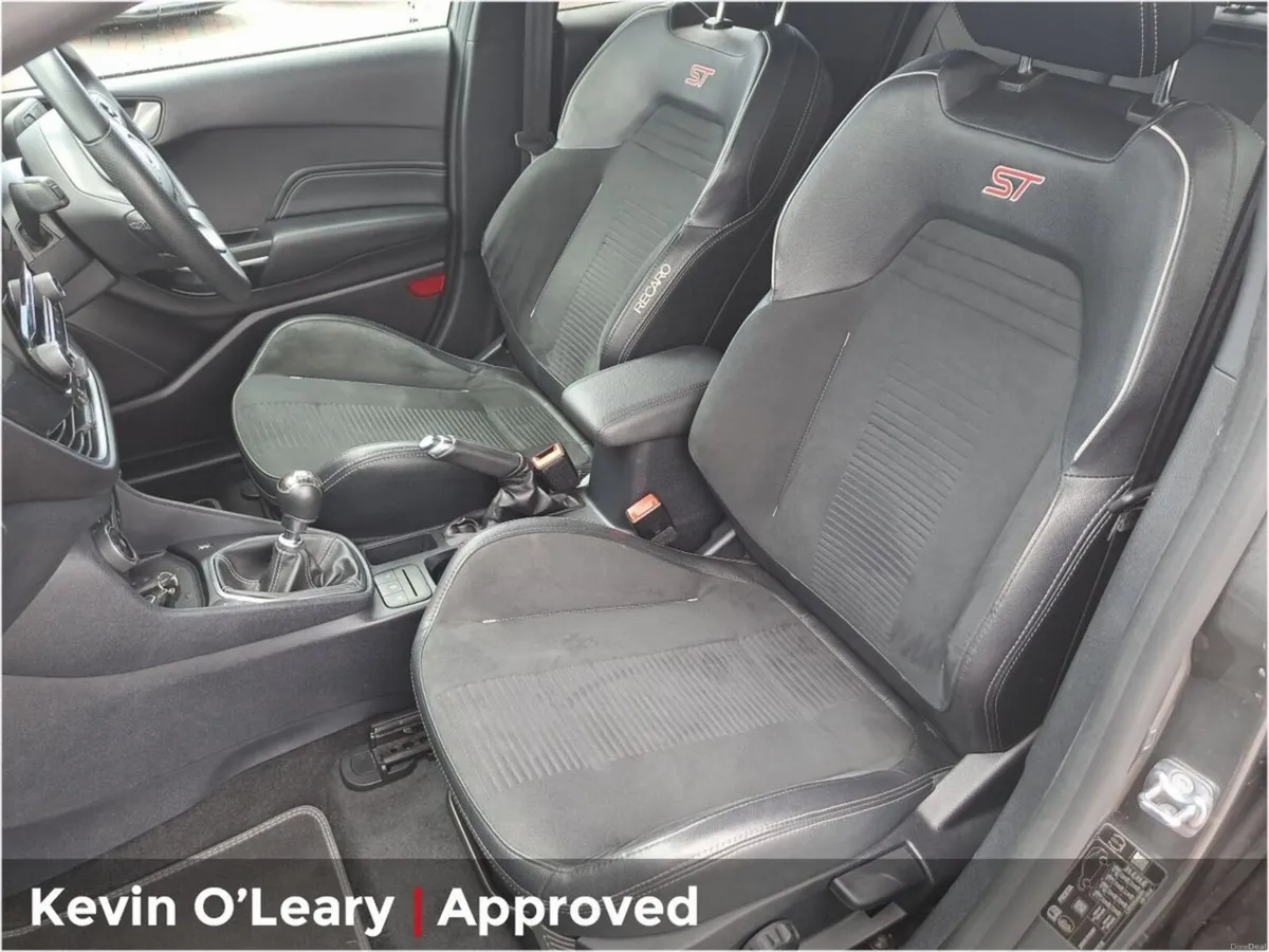 Ford Fiesta 1.5T EcoBoost 200PS ST-3 - Image 4