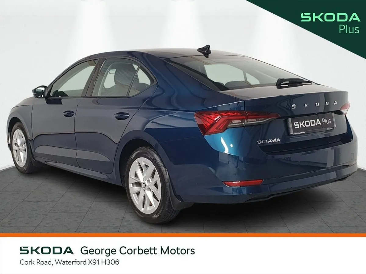 Skoda Octavia 150HP Ambition 2.0TDi  - Tiny Mileag - Image 4