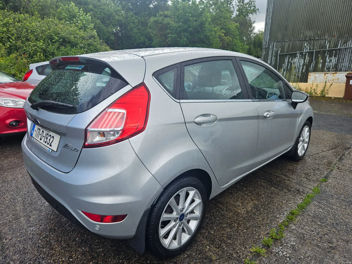 Ford Fiesta 2017 1.2 titanium - Image 4