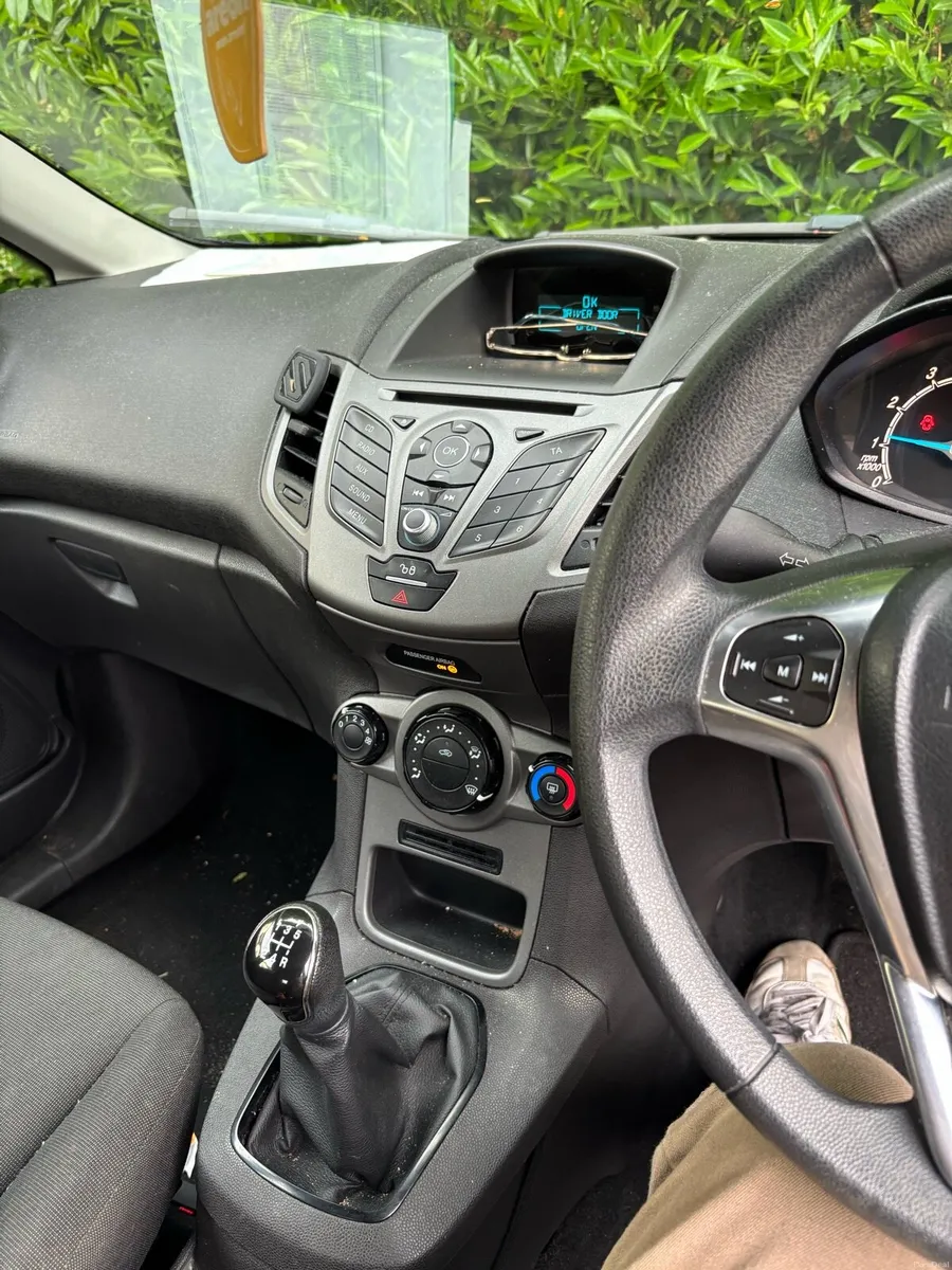 Ford Fiesta - Image 6