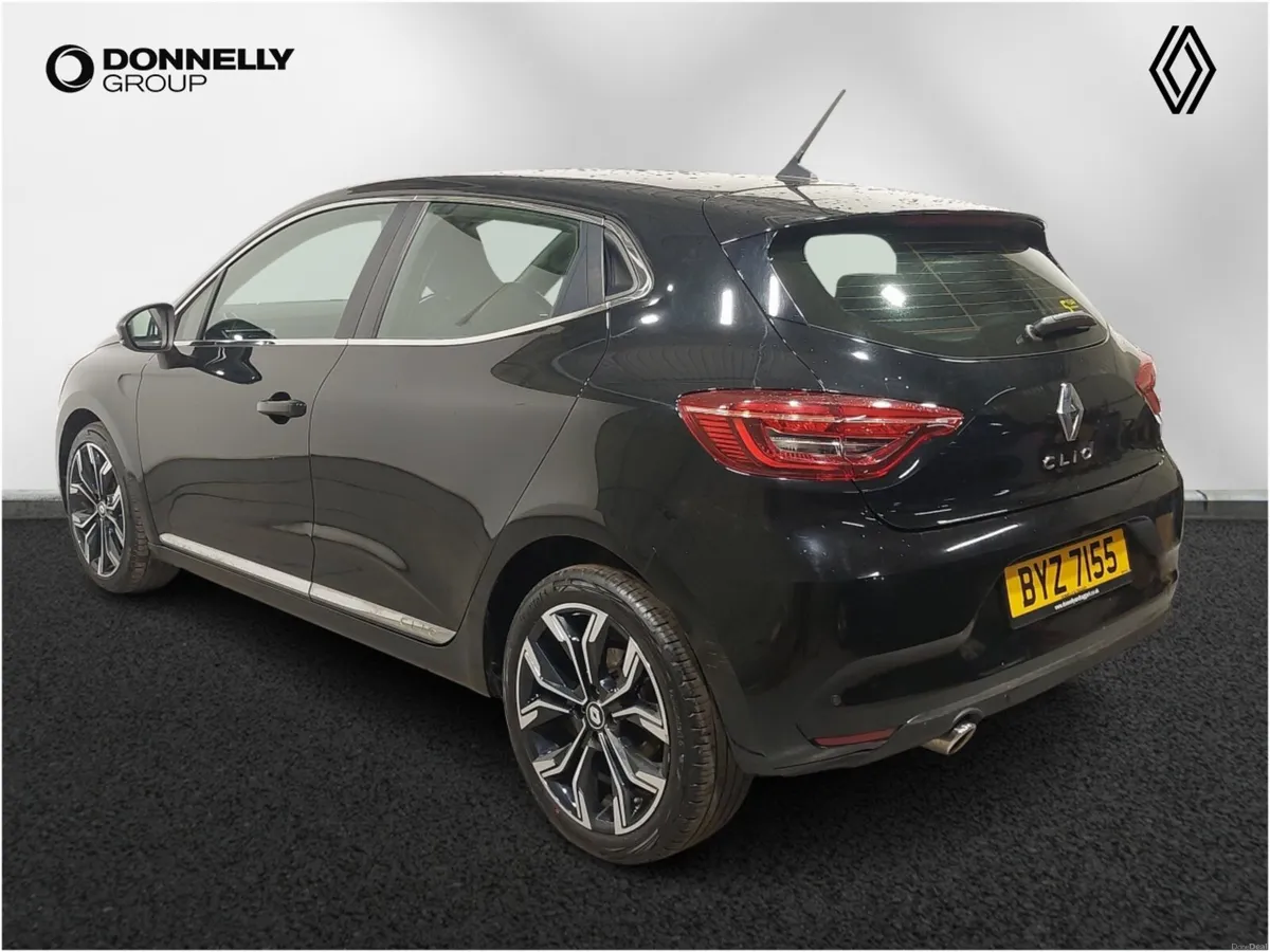 Renault Clio Hatchback SE Edition - Image 2