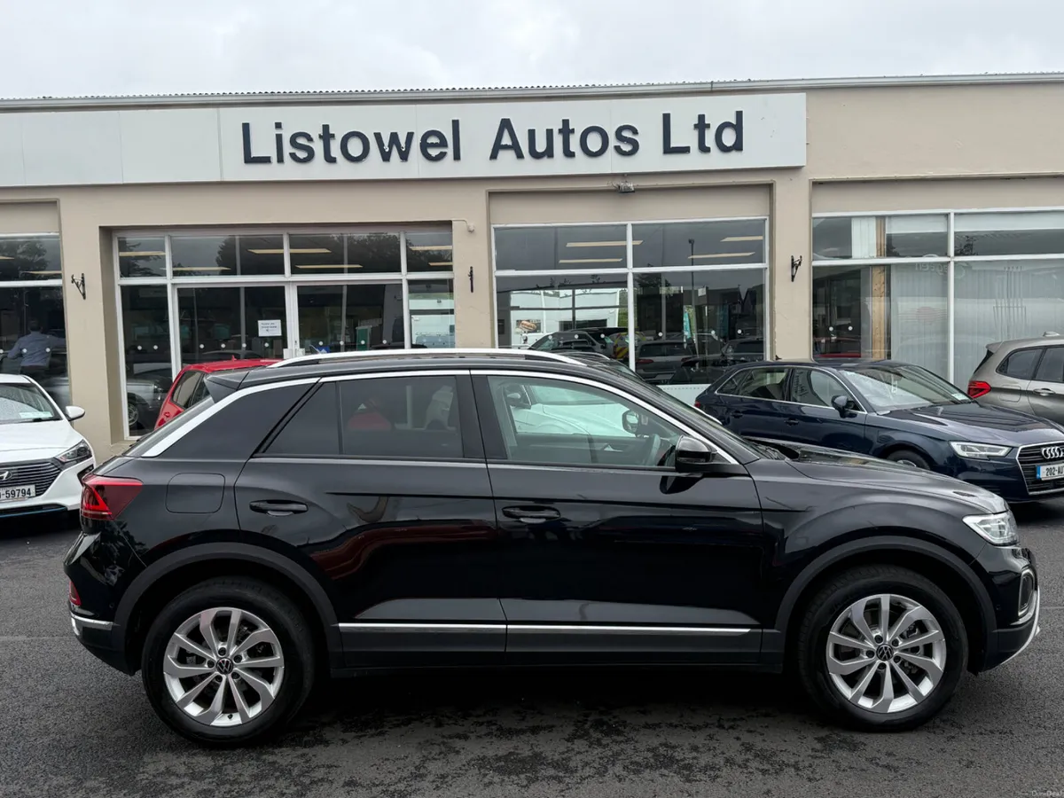 231 VW T-ROC STYLE 2.0 DIESEL AUTOMATIC - Image 1