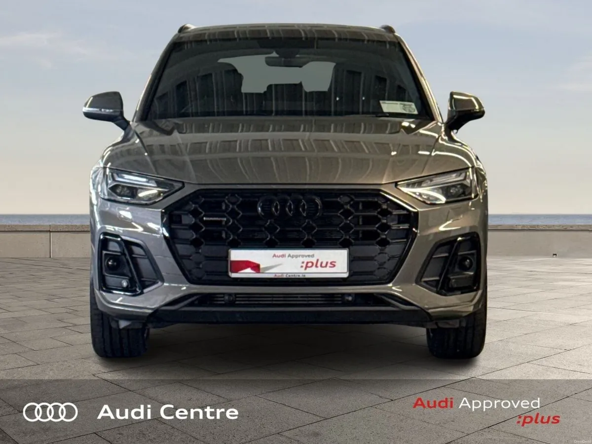 Audi Q5 50 TFSI e 299HP S tronic q S line - Image 2