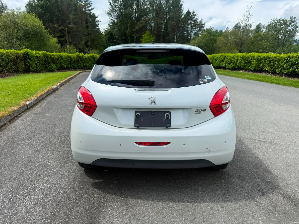 PEUGEOT 208 1.2 AUTO 2014 - Image 4