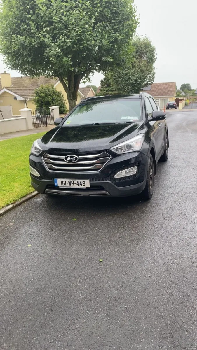Hyundai Santa Fe 2016 - Image 2