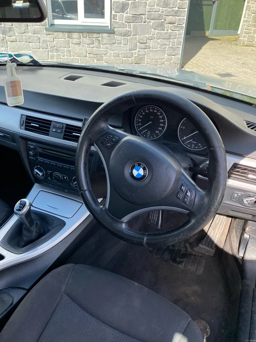 Quick sale BMW 3 series 2010 new nct tex 31/8/26 - Image 5