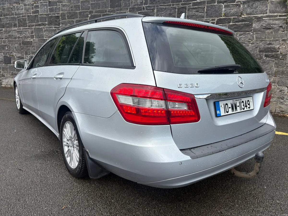 Merc E220 CDI Estate! Car is immaculate!! - Image 2