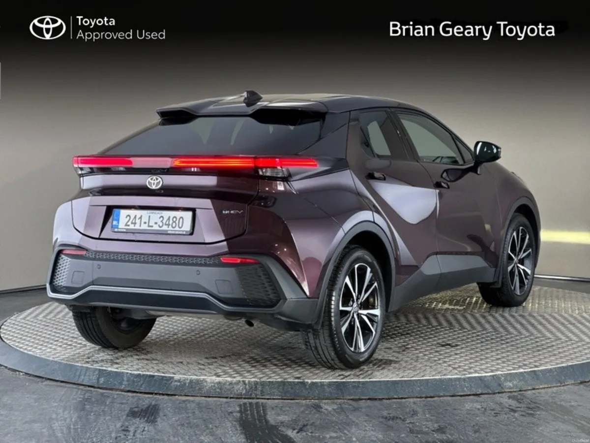 Toyota C-HR Hybrid Sport - Image 2