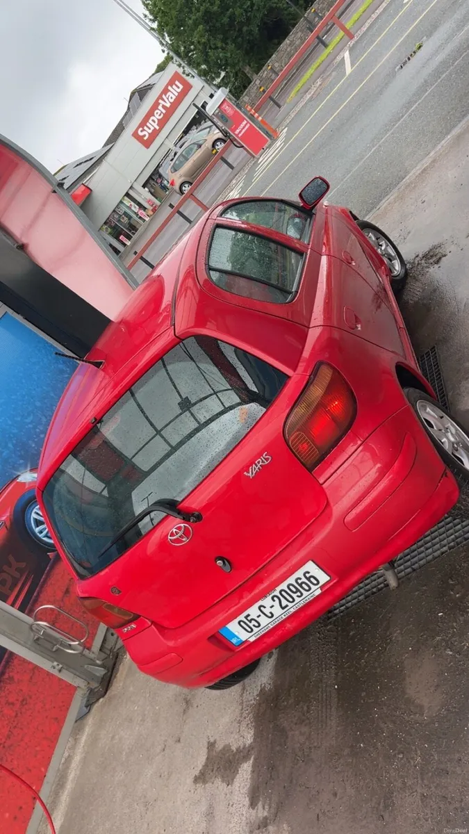 Toyota yaris - Image 3