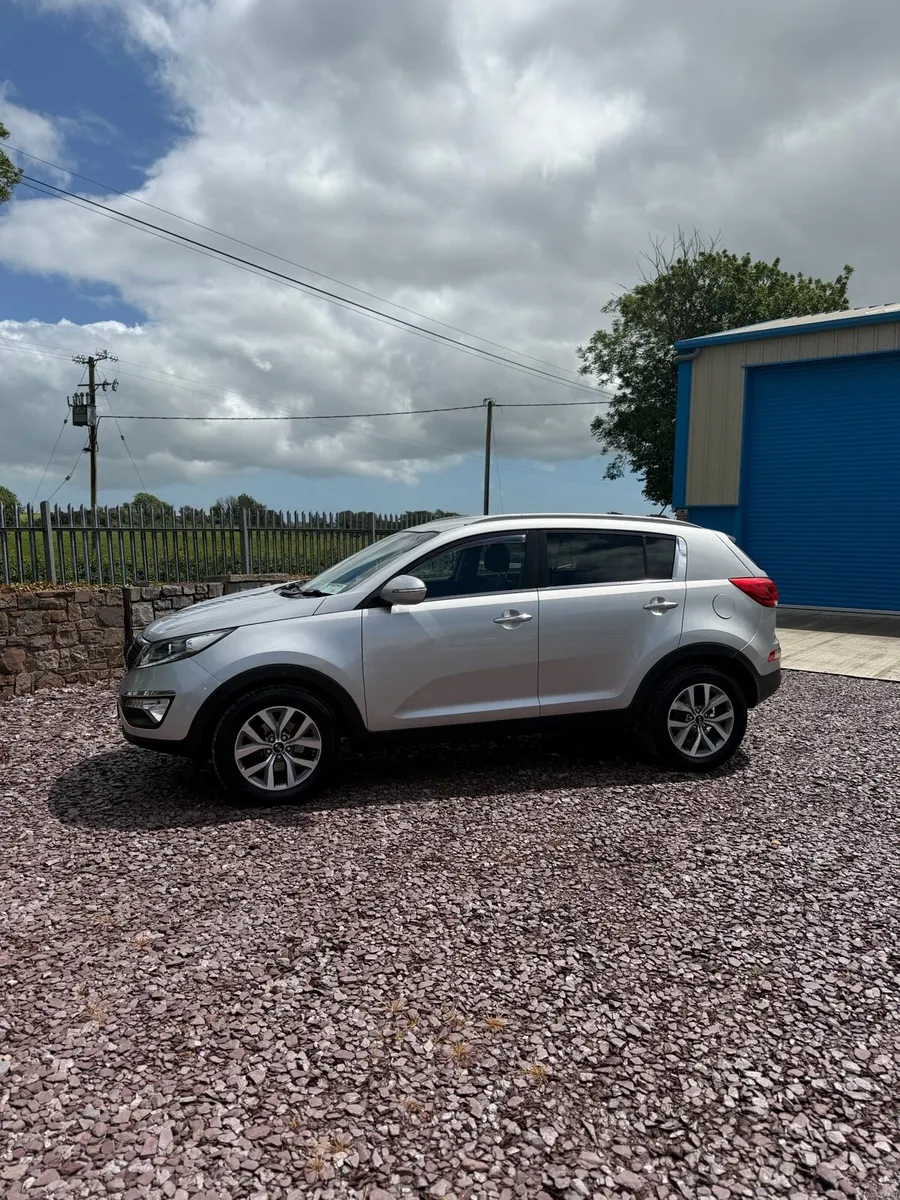 2015 Kia Sportage, 190000 km, nct and tax - Image 3