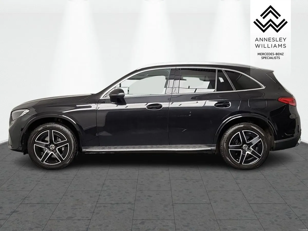 Mercedes-Benz GLC **Diesel Plug-In Hybrid** AMG - Image 5