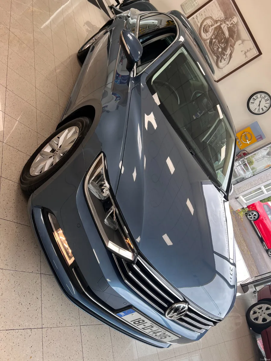 *ONLY 61,000 Kms* Comfort Line 1.6 TDI Manual **Fi - Image 2