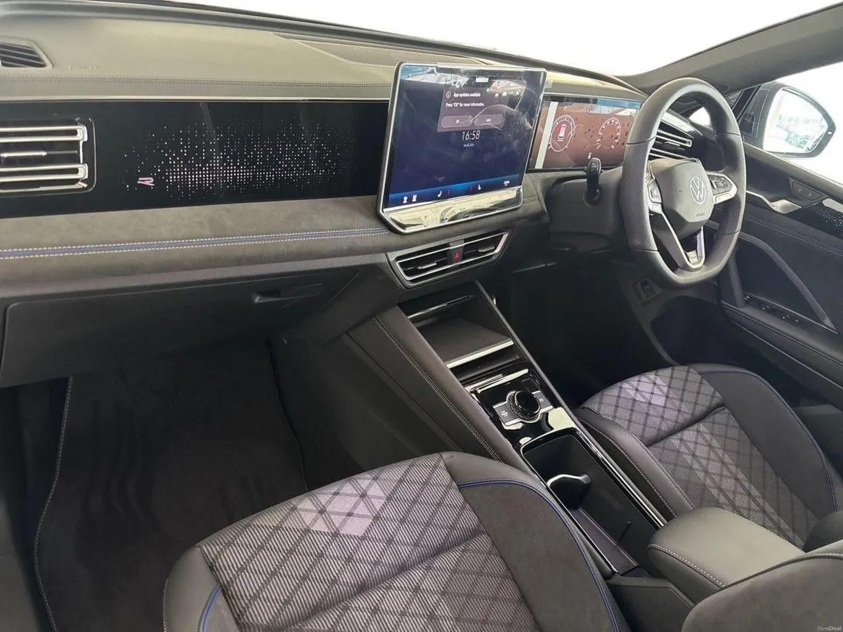 Volkswagen Tiguan R-LINE 75 2.0TDI DSG 150HP - Image 3