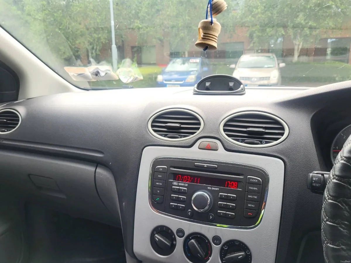 Ford focus - Image 2