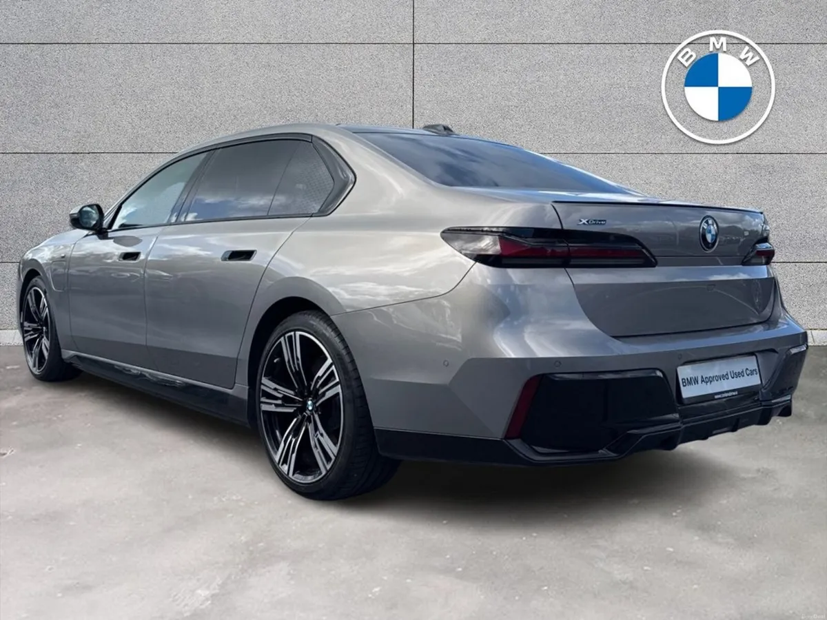 BMW 7-Series 750 7AMC 4DR AUTO - Image 2