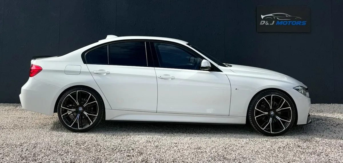 BMW 320i 2.0 M Sport Automatic 2017 - Image 3