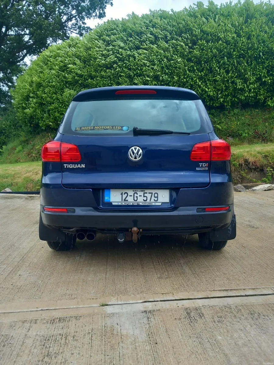 Volkswagen Tiguan 2012 - Image 2