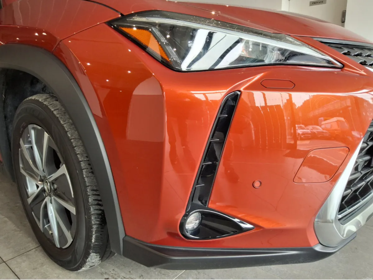 Lexus UX 300E PREMIUM + PLUS  ** Long Range 72.8kW - Image 6