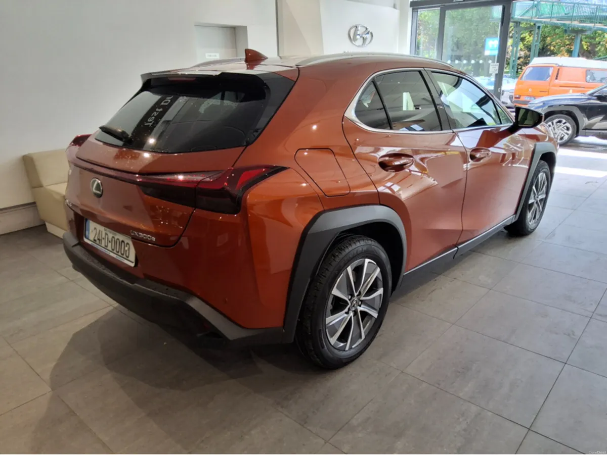 Lexus UX 300E PREMIUM + PLUS  ** Long Range 72.8kW - Image 2