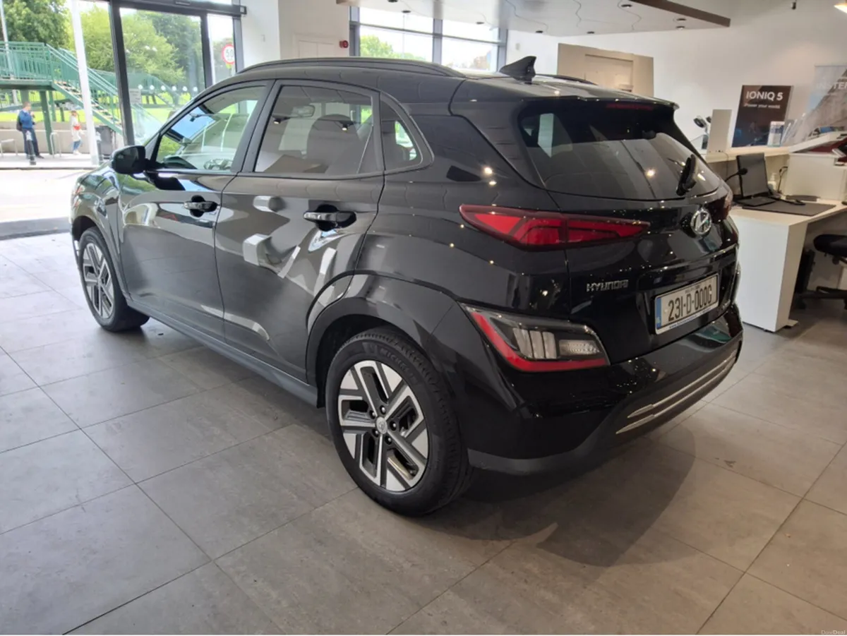 Hyundai KONA EV ULTIMATE SPEC **  Long Range Batte - Image 3