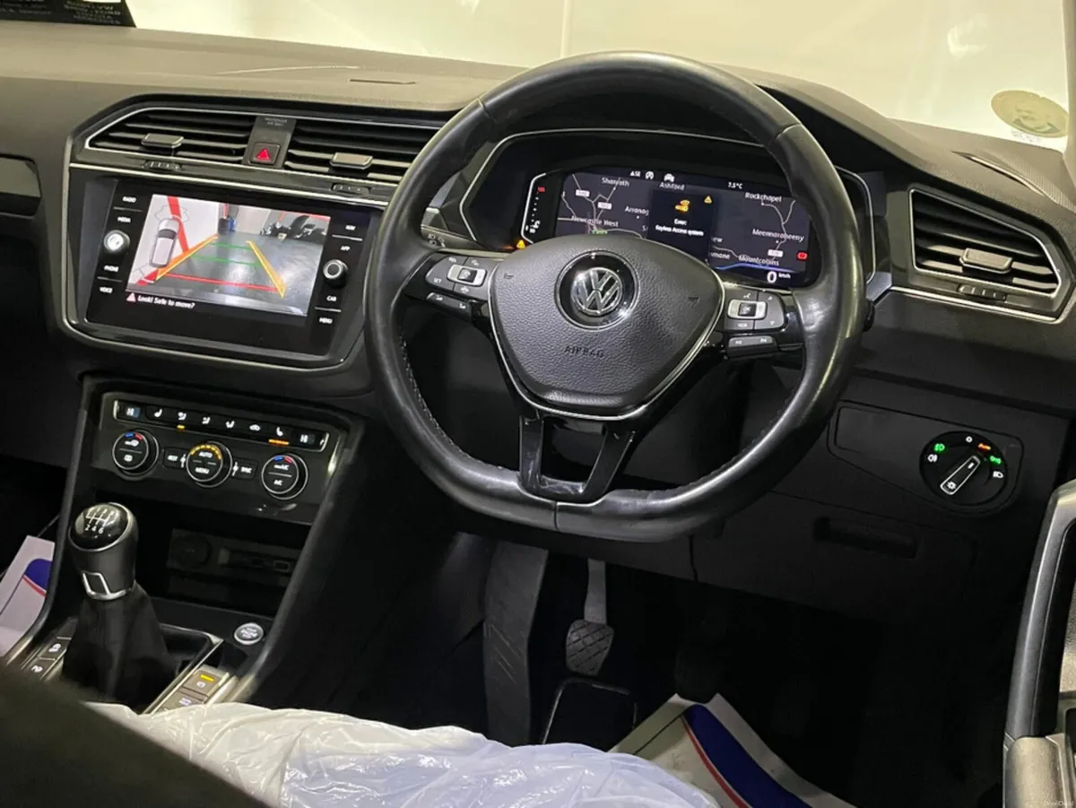 Volkswagen Tiguan HIGHLINE 2.0 TDI MANUAL 6SPEED F - Image 6
