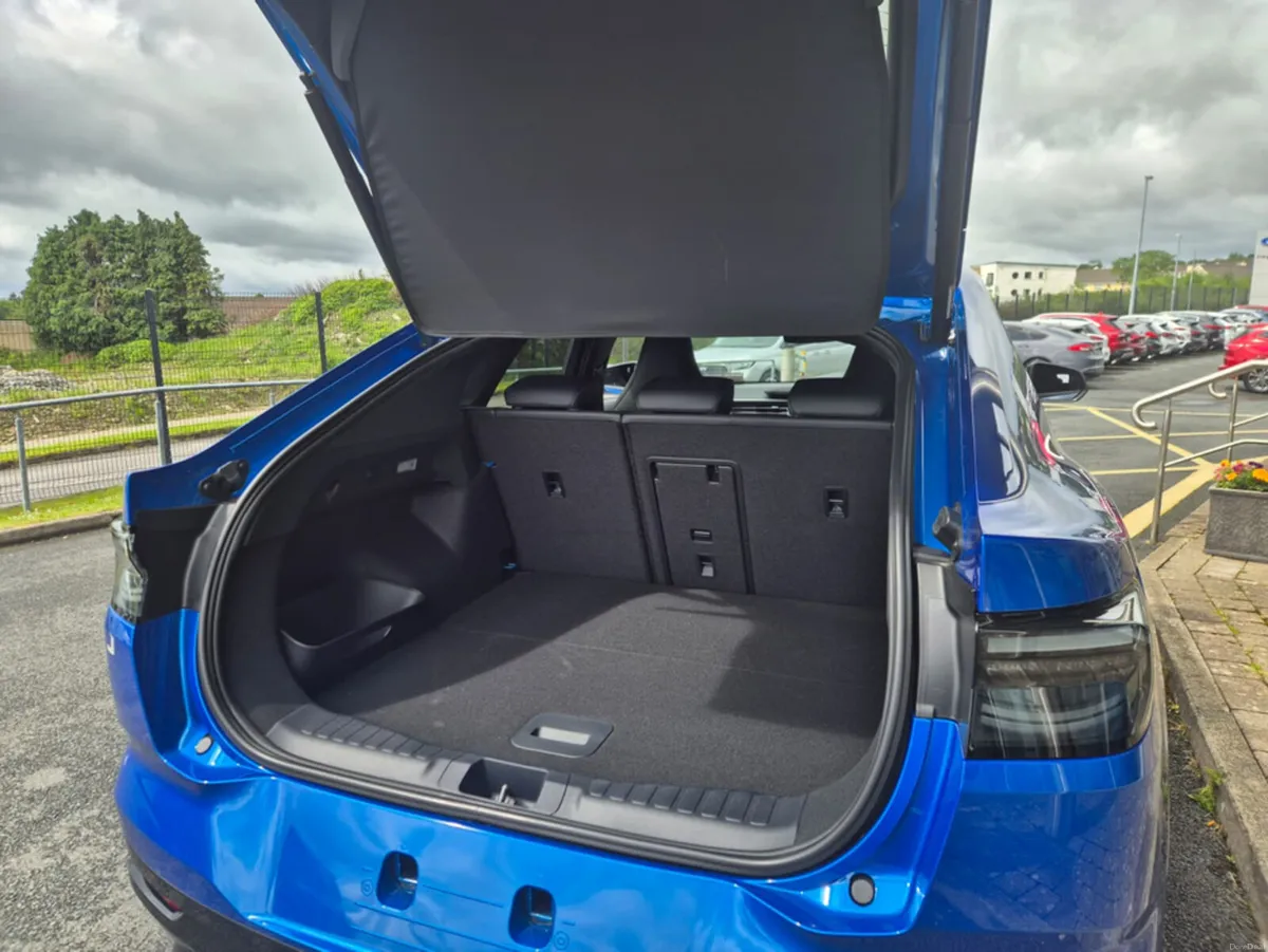 Ford Capri SELECT 77kWh EXTENDED RANGE - Image 5