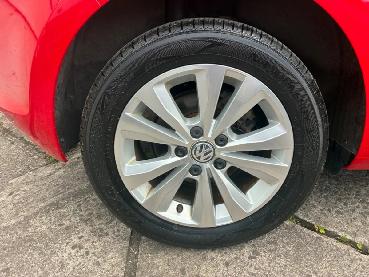 Volkswagen Golf 1.2 petrol automatic - Image 2