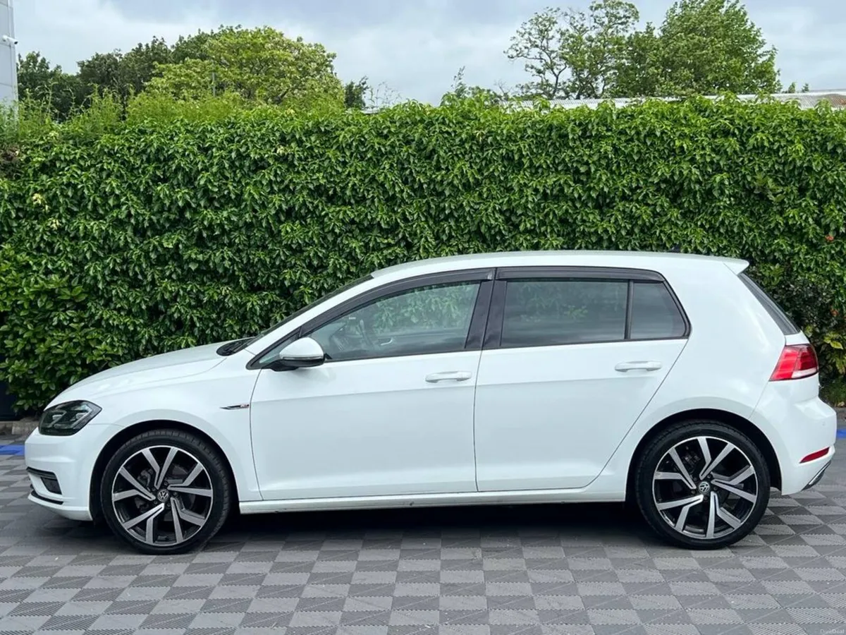 Volkswagen Golf COMFORTLINE 1.2 TSI // APPLE CARPL - Image 3